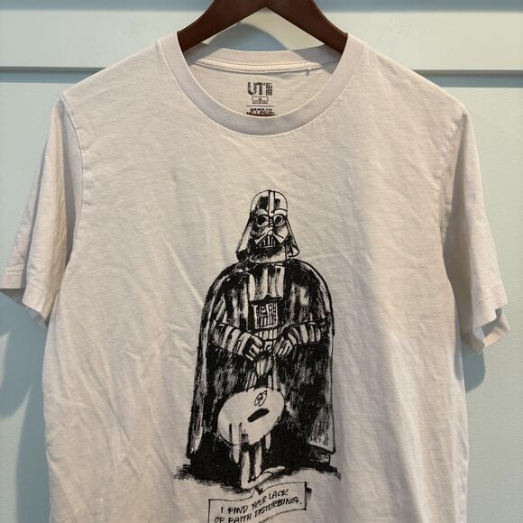 Star Wars Darth Vader Shirt Mens Medium White Uniqlo UT Graphic Quote Tee READ - Picture 3 of 13